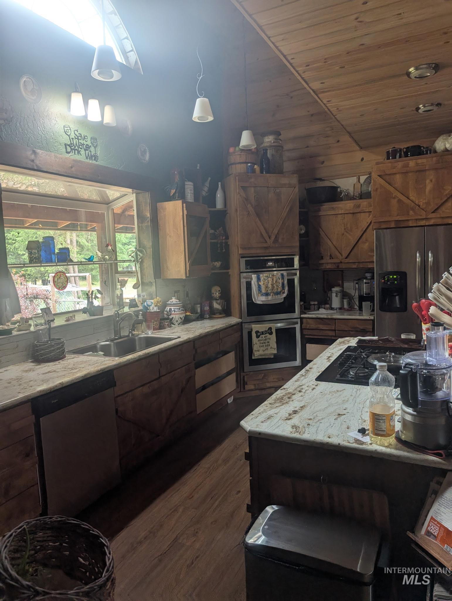 Athol, Idaho, 83801, United States, 5 Bedrooms Bedrooms, ,3 BathroomsBathrooms,Residential,For Sale,1903809