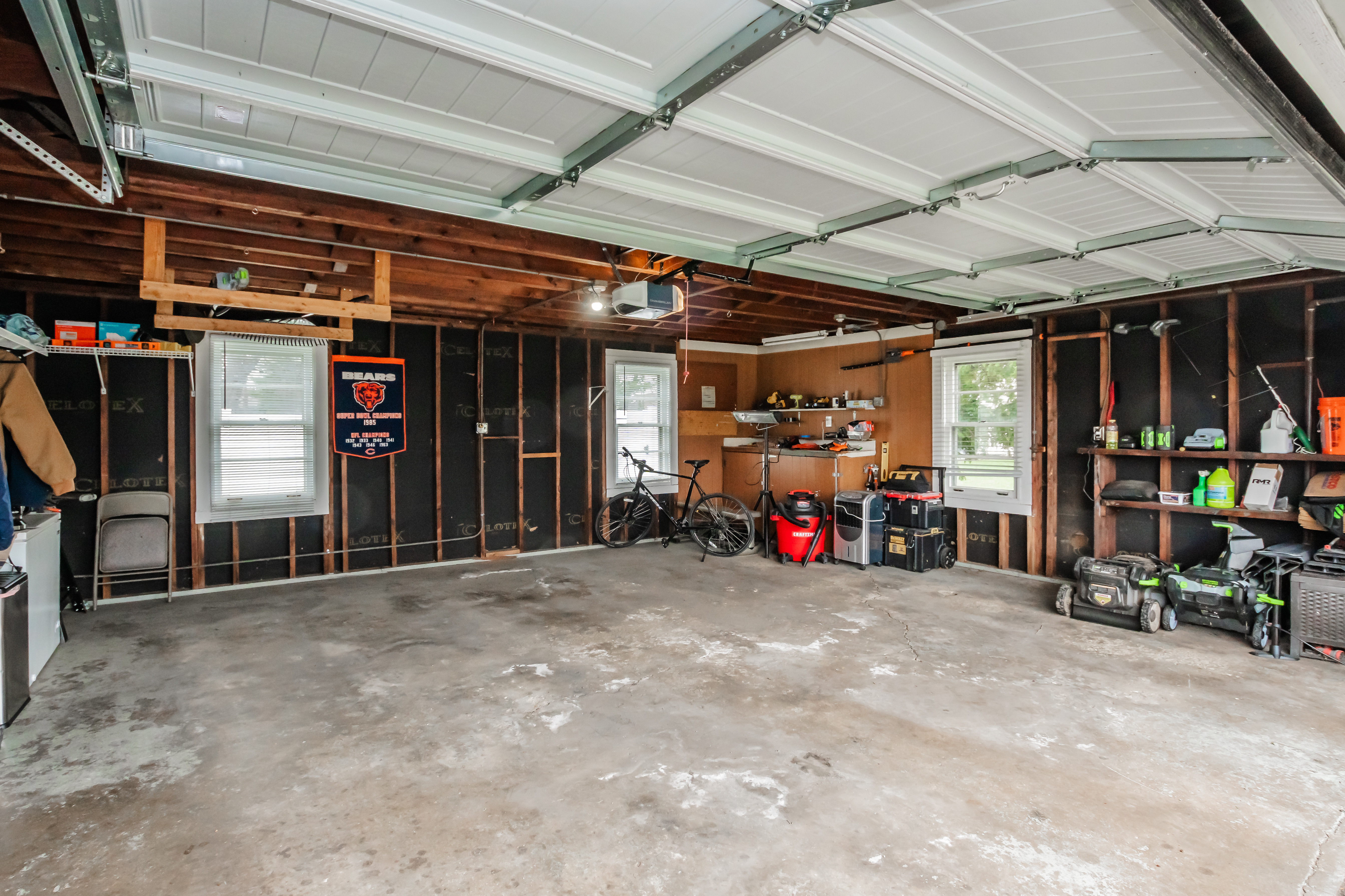  Beautifully Maintained Starter Home - 物件實景