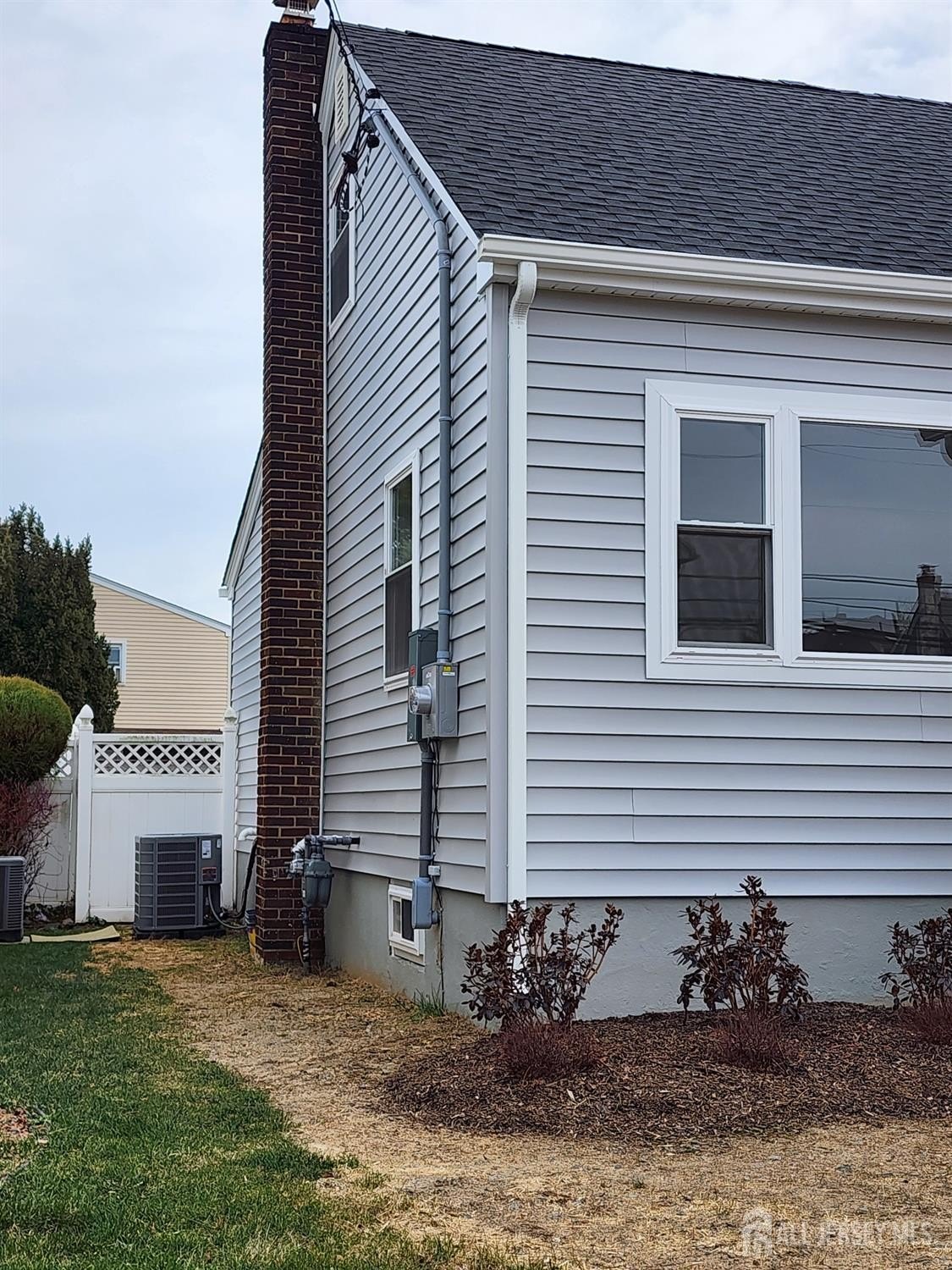 Sayreville, New Jersey, 08879, United States, 4 Bedrooms Bedrooms, ,2 BathroomsBathrooms,Residential,For Sale,2005384