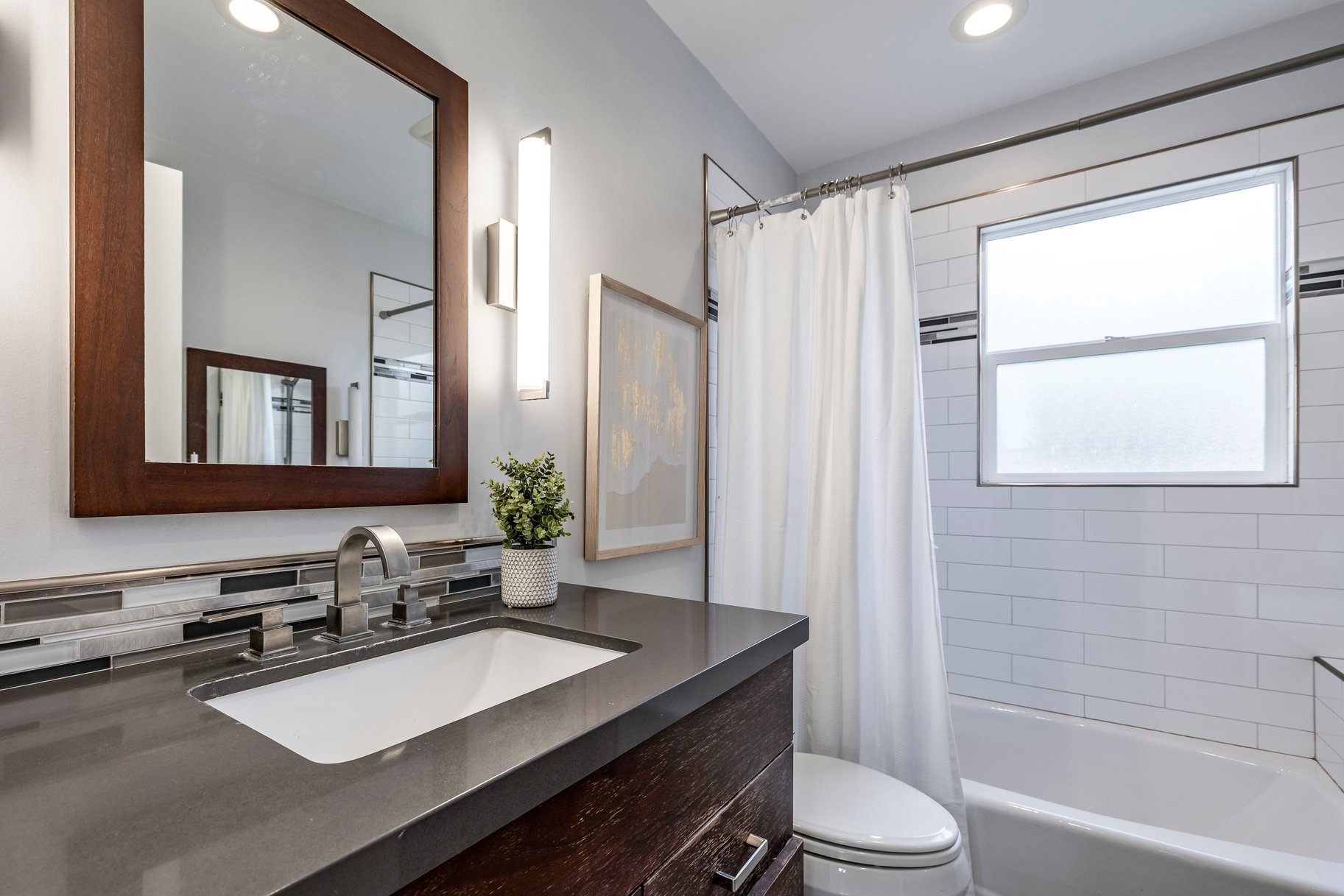  Classic Charm, Modern Updates in Coveted Wasatch Hollow - 物件實景