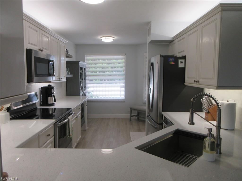 300 Horse Creek Dr, Unit # 202, Naples, Florida, 34110, United States, 2 Bedrooms Bedrooms, ,2 BathroomsBathrooms,Residential,For Sale,300 Horse Creek Dr, Unit # 202,1664045