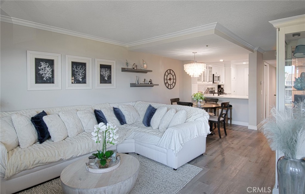 Newport Beach, California, 92663, United States, 1 Bedroom Bedrooms, ,1 BathroomBathrooms,Residential,For Sale,1990291