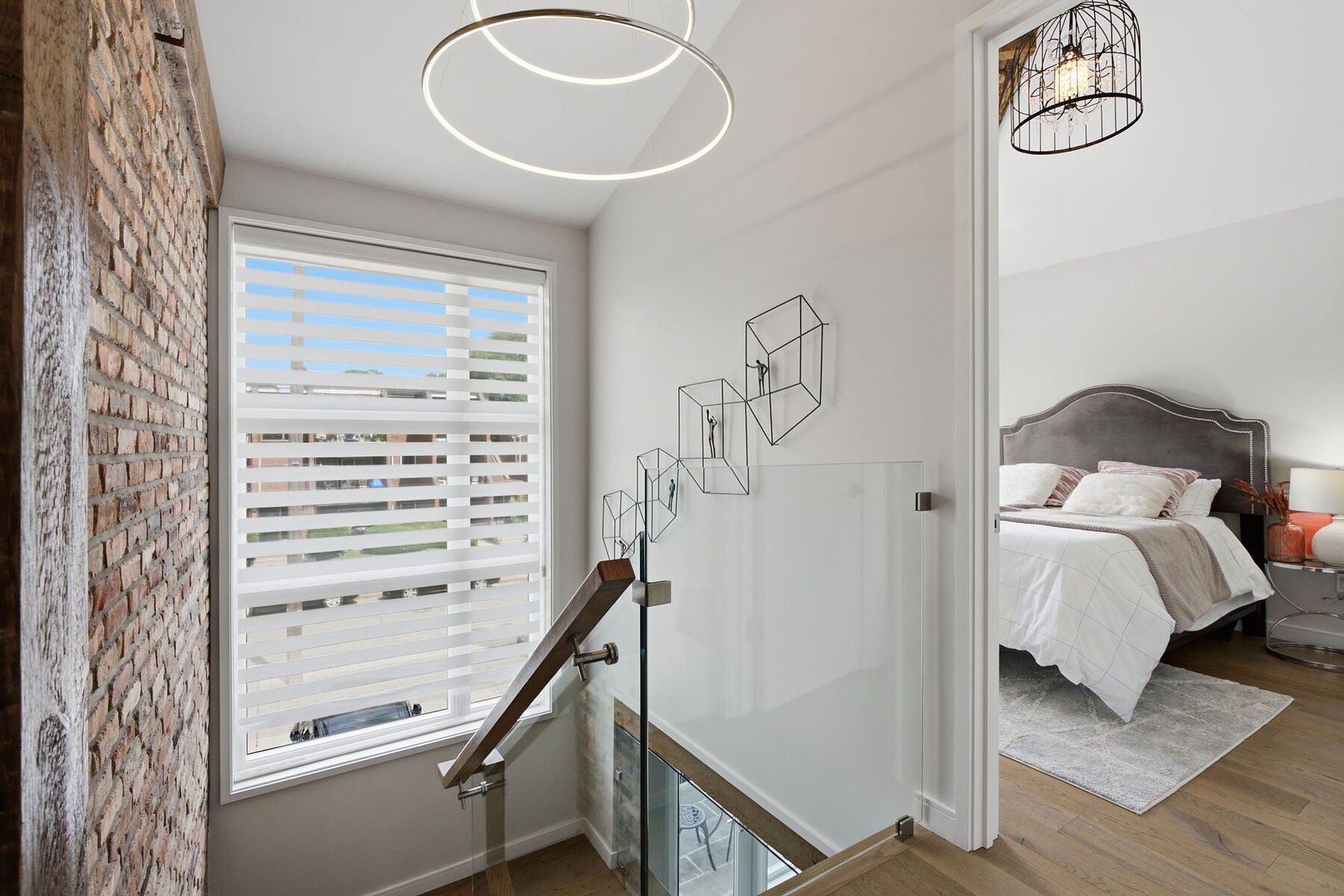 Modern Danforth Village Living - 物件實景