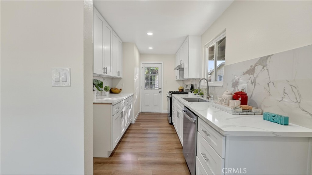 La Puente, California, 91744, United States, 3 Bedrooms Bedrooms, ,2 BathroomsBathrooms,Residential,For Sale,1986129