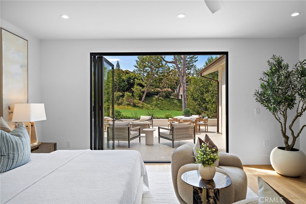 Newport Beach, California, 92660, United States, 4 Bedrooms Bedrooms, ,5 BathroomsBathrooms,Residential,For Sale,1942289