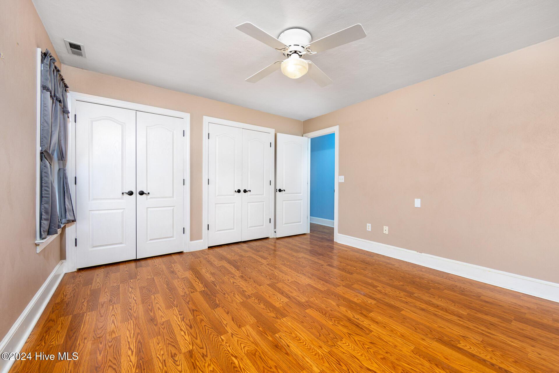 Currituck, North Carolina, 27929, United States, 4 Bedrooms Bedrooms, ,4 BathroomsBathrooms,Residential,For Sale,1849903
