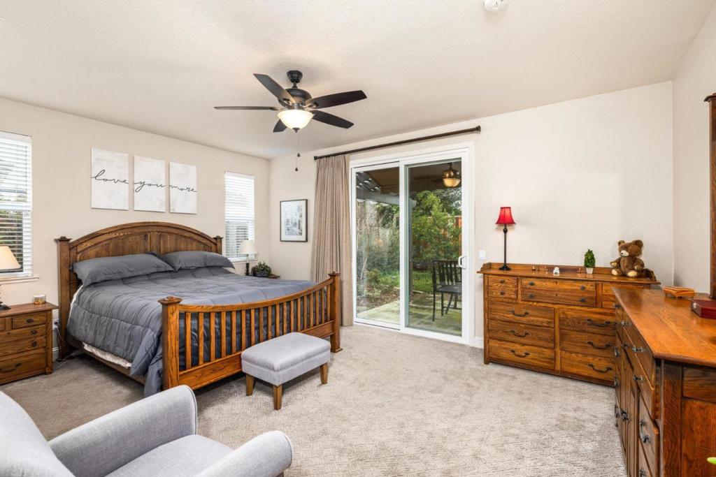 Oakdale, California, 95361, United States, 4 Bedrooms Bedrooms, ,2 BathroomsBathrooms,Residential,For Sale,1981612