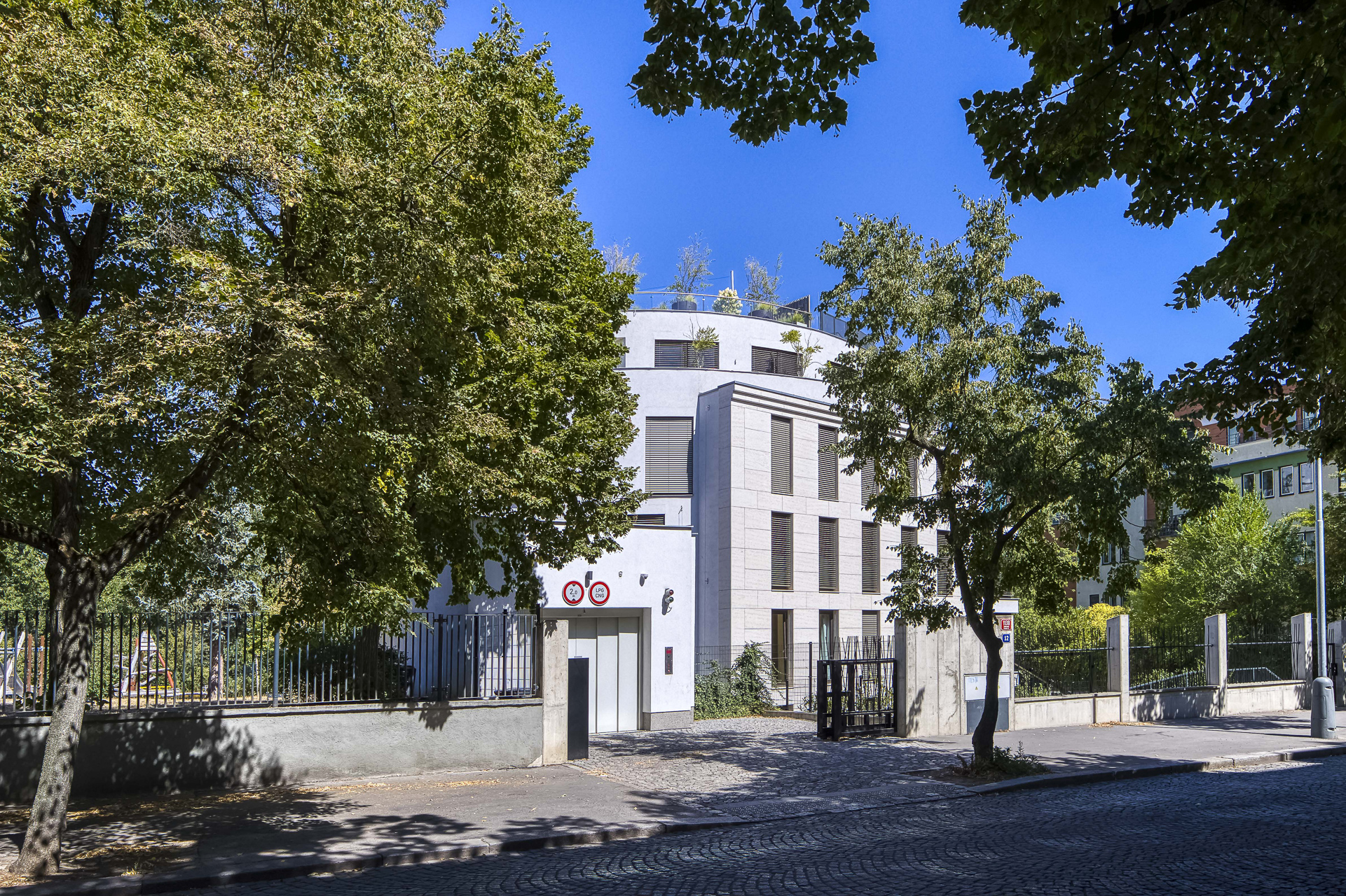  One bedroom apartment in Bubenec Gardens - 物件實景