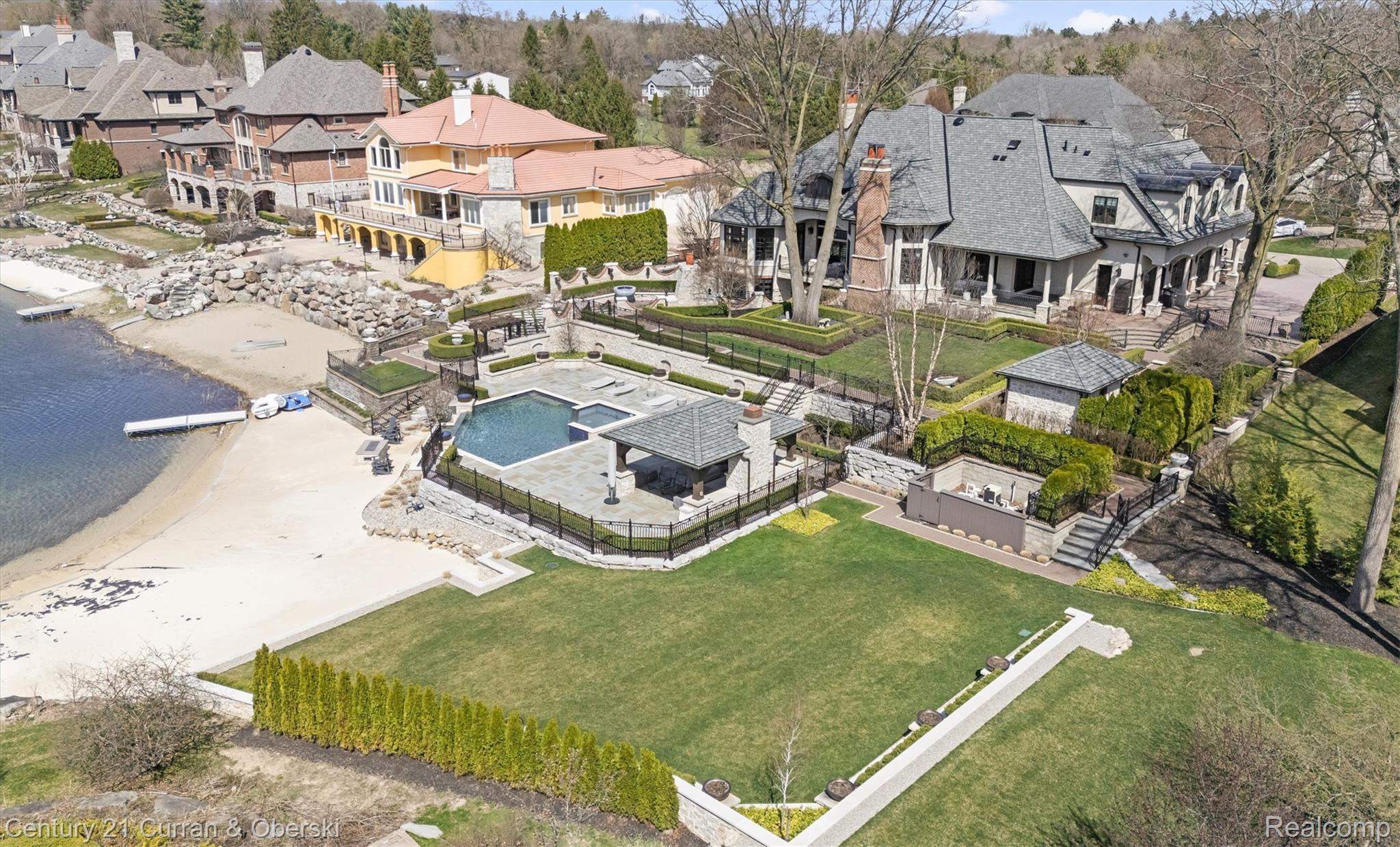 Northville, Michigan, 48168, United States, 4 Bedrooms Bedrooms, ,7 BathroomsBathrooms,Residential,For Sale,2038864