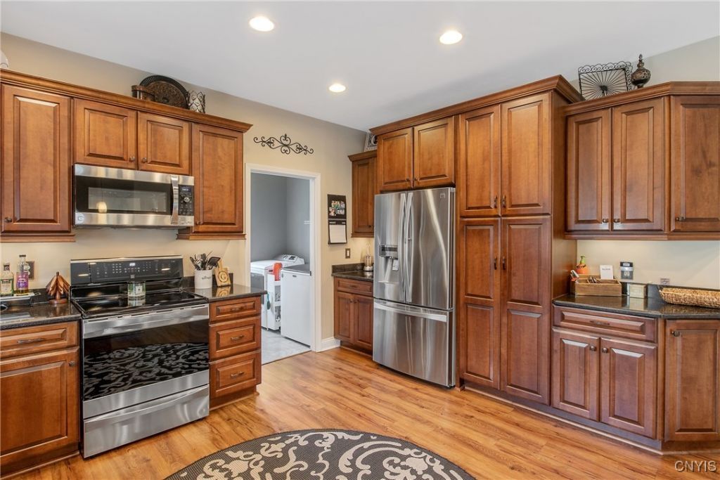 Syracuse, New York, 13212, United States, 4 Bedrooms Bedrooms, ,3 BathroomsBathrooms,Residential,For Sale,1932016