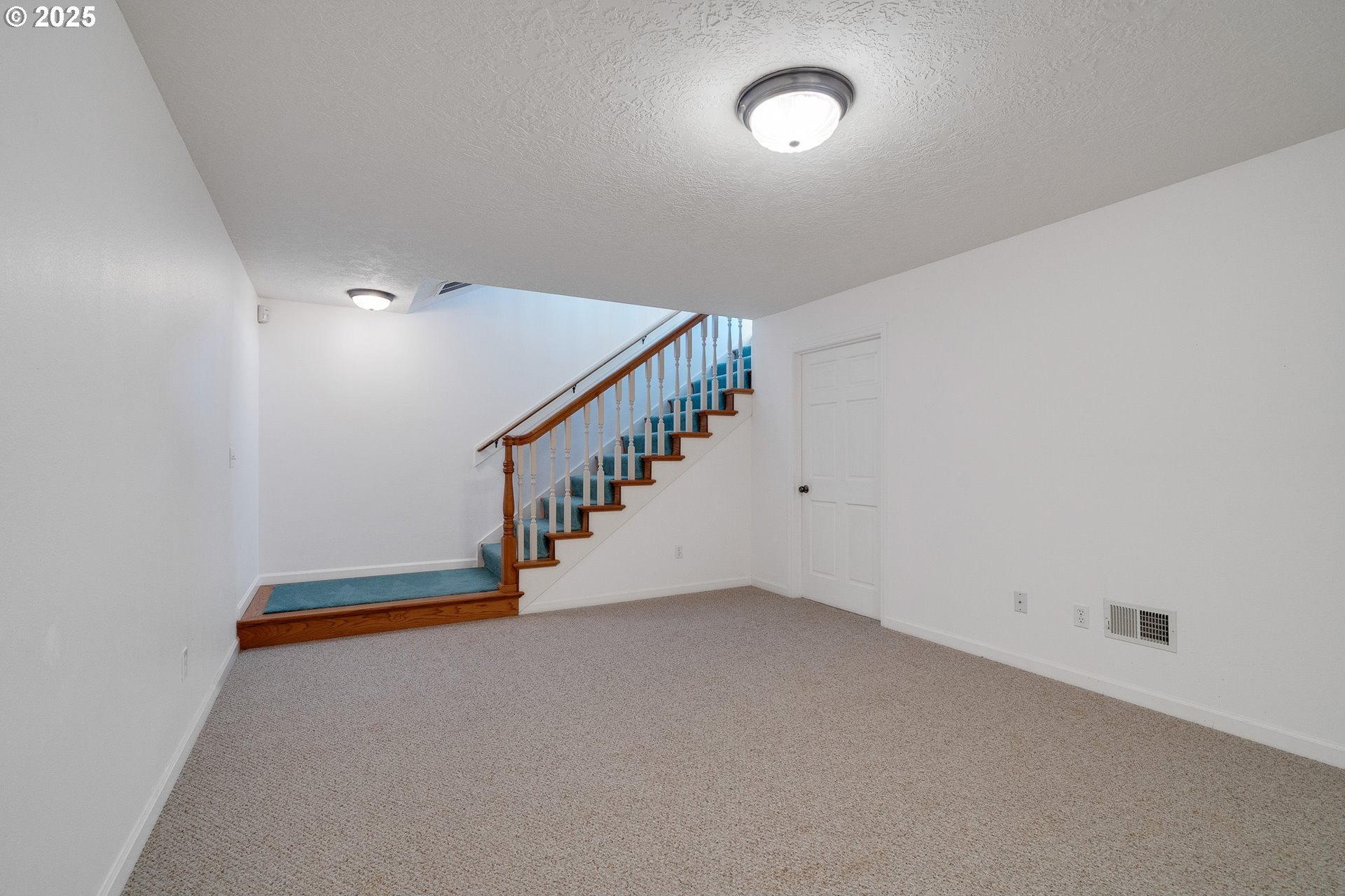 Nehalem, Oregon, 97131, United States, 3 Bedrooms Bedrooms, ,3 BathroomsBathrooms,Residential,For Sale,1926974