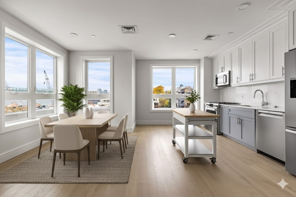 Boston, Massachusetts, 02128, United States, 2 Bedrooms Bedrooms, ,2 BathroomsBathrooms,Residential,For Sale,1981806