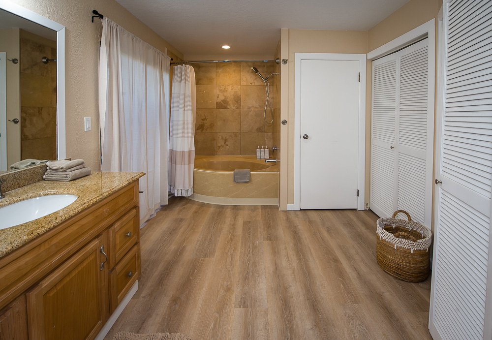 Princeville, Hawaii, 96722, United States, 2 Bedrooms Bedrooms, ,2 BathroomsBathrooms,Residential,For Sale,1866789