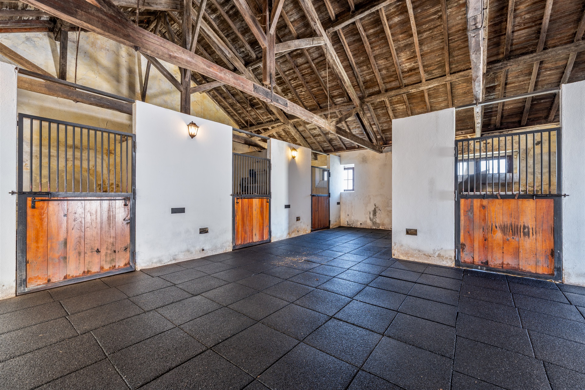  Country Estate, 6 bedrooms, for Sale - 物件實景