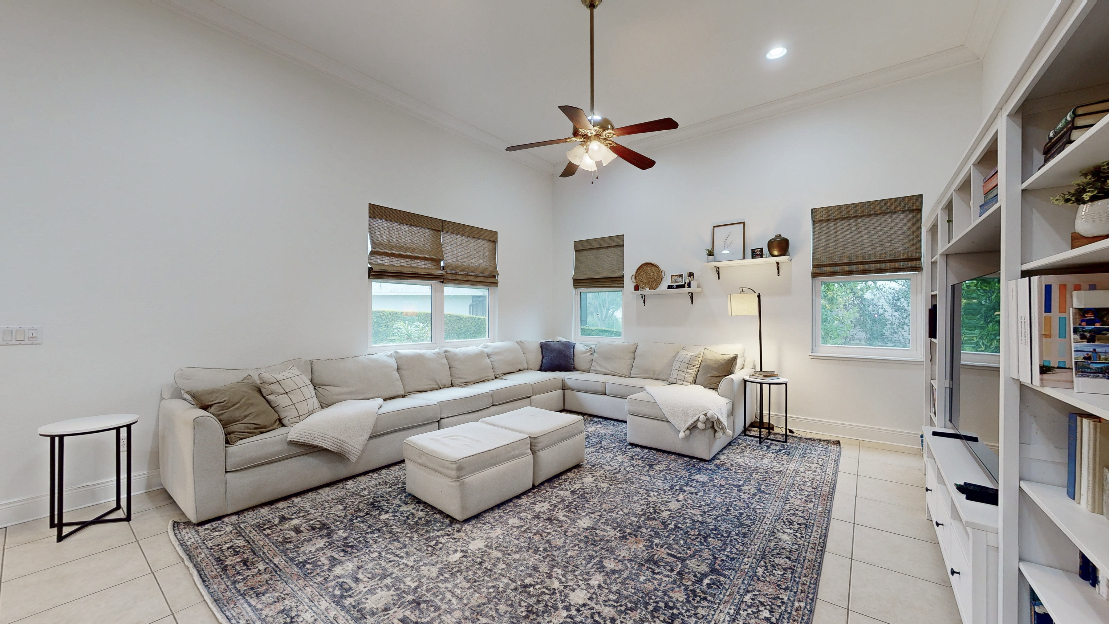 Clermont, Florida, 34711, United States, 4 Bedrooms Bedrooms, ,3 BathroomsBathrooms,Residential,For Sale,1975367