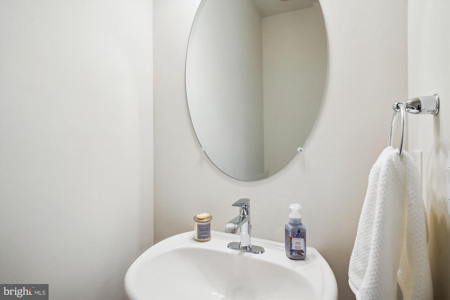 Frederick, Maryland, 21701, United States, 3 Bedrooms Bedrooms, ,4 BathroomsBathrooms,Residential,For Sale,1920033