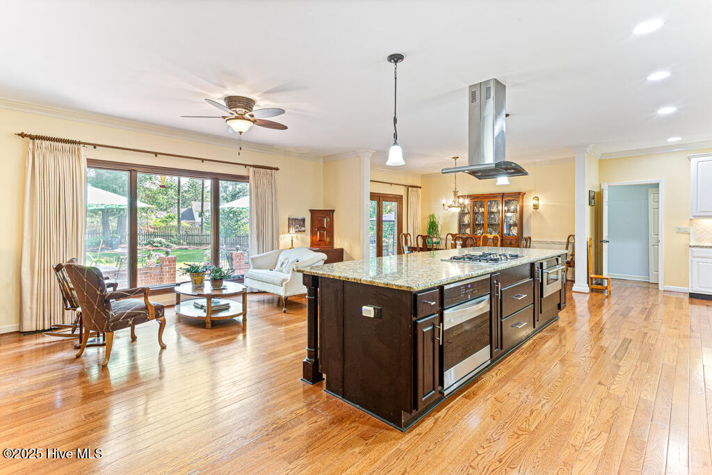 Pinehurst, North Carolina, 28374, United States, 3 Bedrooms Bedrooms, ,4 BathroomsBathrooms,Residential,For Sale,1875660