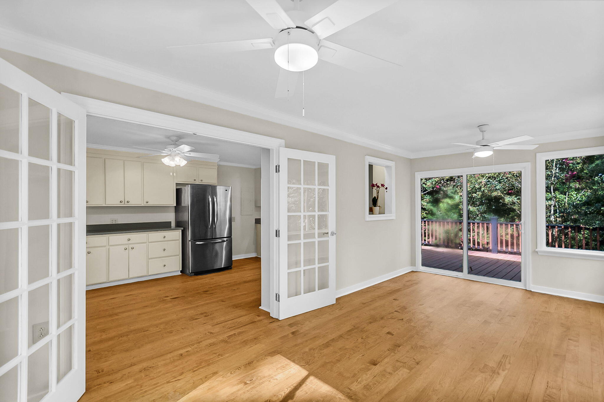 Summerville, South Carolina, 29483, United States, 3 Bedrooms Bedrooms, ,2 BathroomsBathrooms,Residential,For Sale,1916972