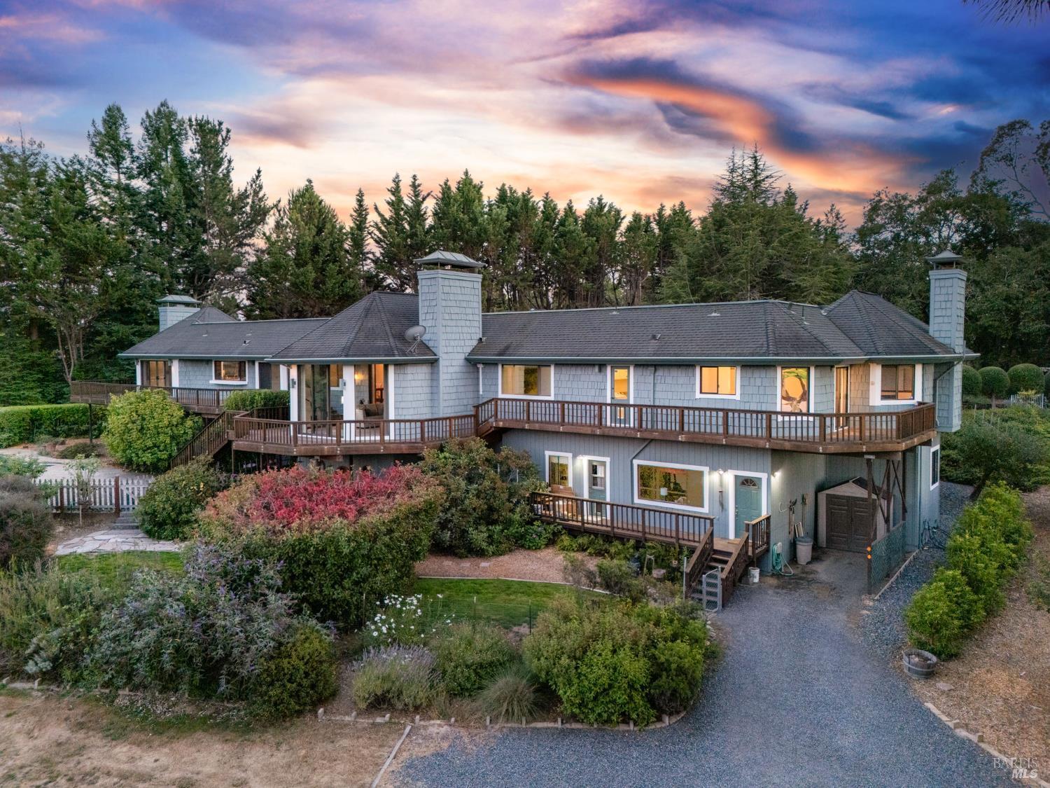 Sebastopol, California, 95472, United States, 4 Bedrooms Bedrooms, ,5 BathroomsBathrooms,Residential,For Sale,1980868