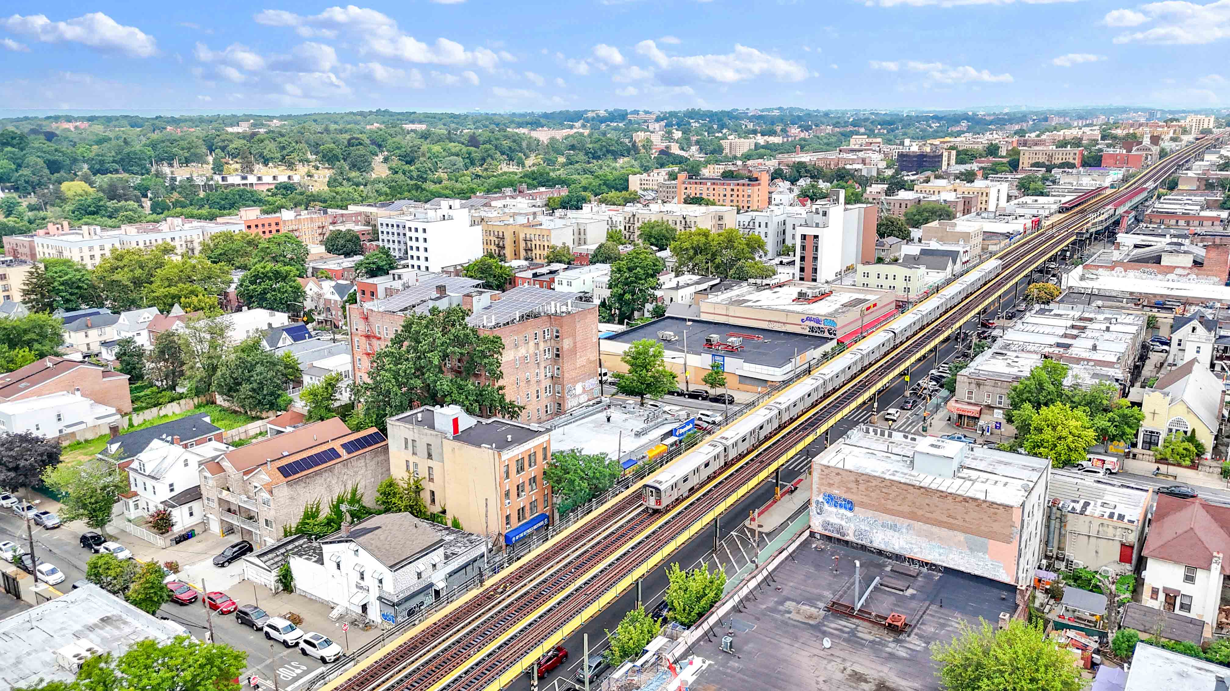 Bronx, New York, 1046, United States, 8 Bedrooms Bedrooms, ,5 BathroomsBathrooms,Residential,For Sale,1921443