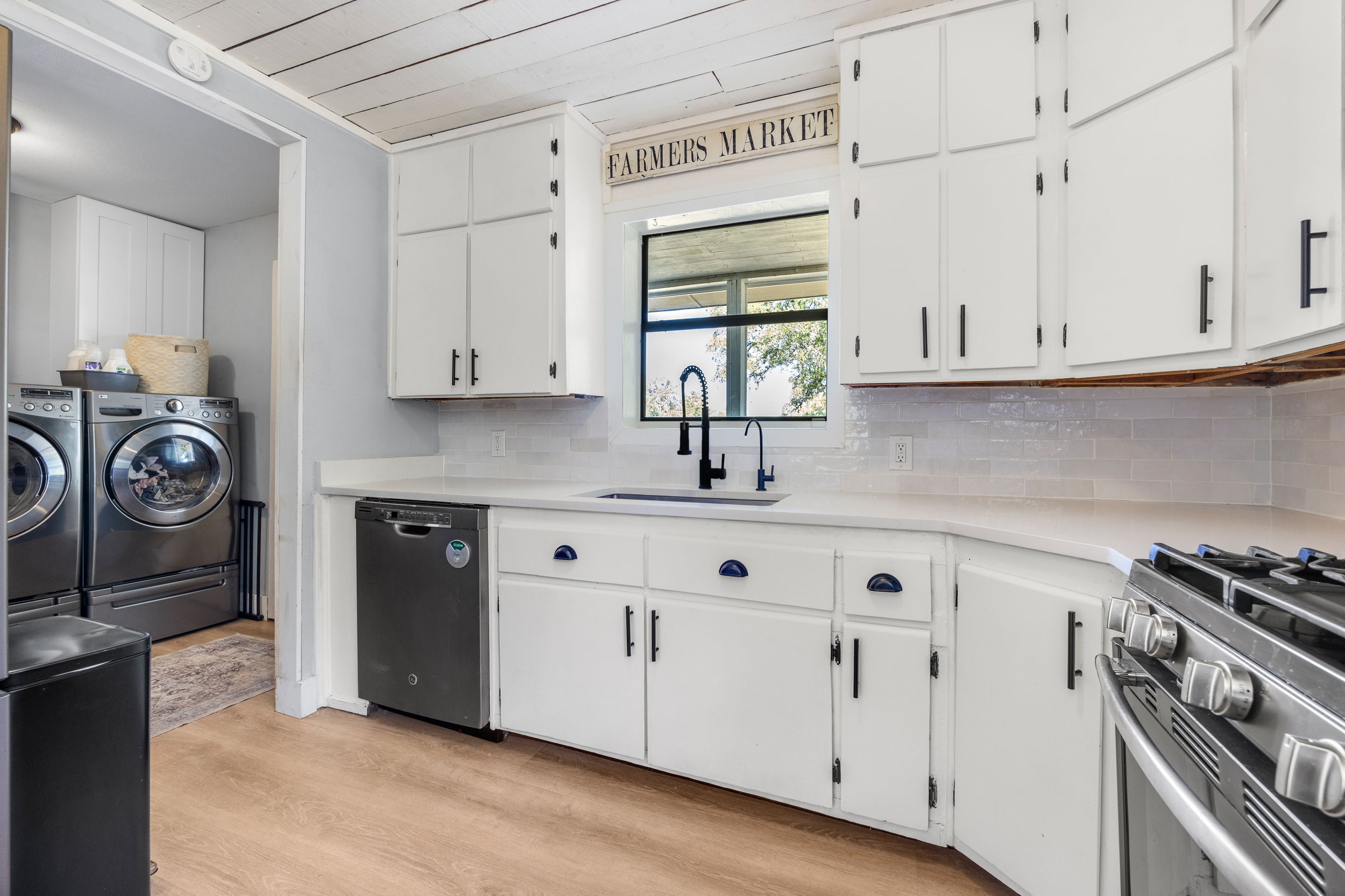 Wimberley, Texas, 78676, United States, 3 Bedrooms Bedrooms, ,2 BathroomsBathrooms,Residential,For Sale,2005247