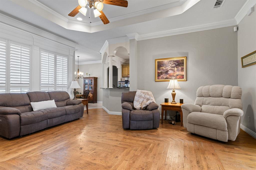 Lakeside, Texas, 76108, United States, 4 Bedrooms Bedrooms, ,3 BathroomsBathrooms,Residential,For Sale,1796738