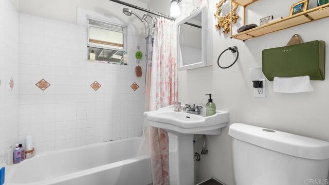 La Mesa, California, 91942, United States, ,Residential,For Sale,2045258