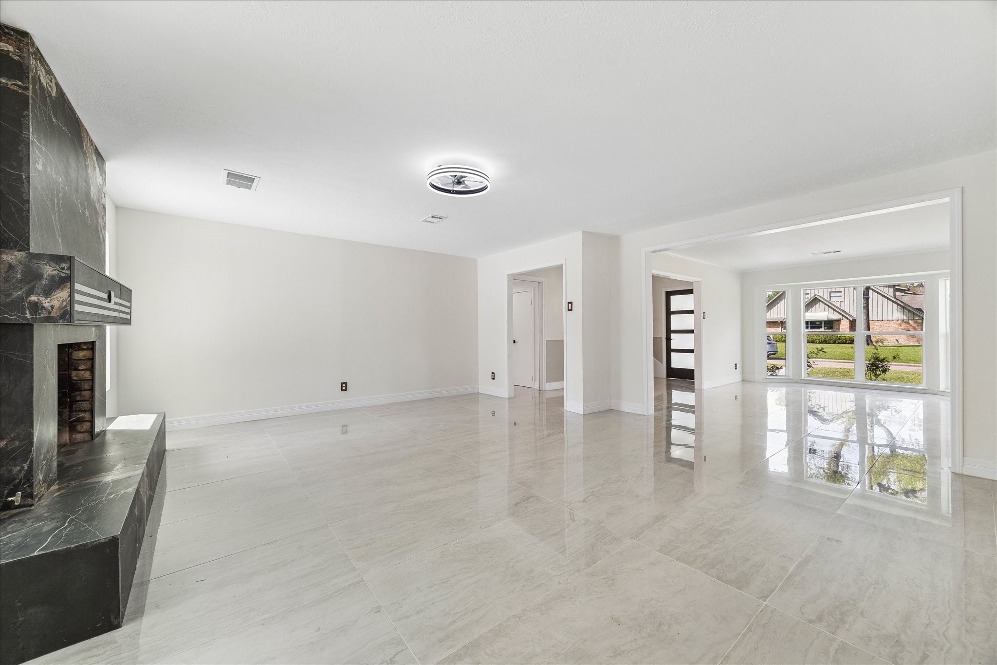  2302 Brooktree Drive - 物件實景