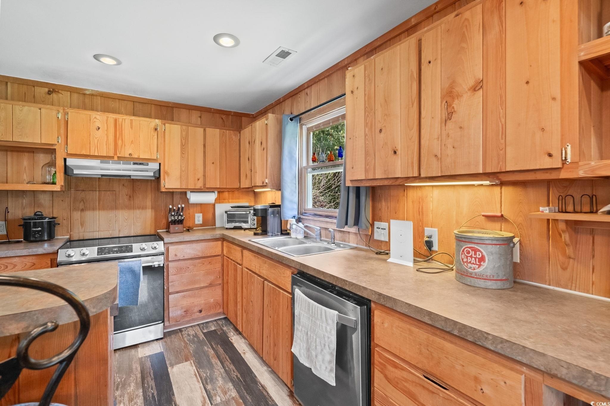 Georgetown, South Carolina, 29440, United States, 3 Bedrooms Bedrooms, ,3 BathroomsBathrooms,Residential,For Sale,1981900