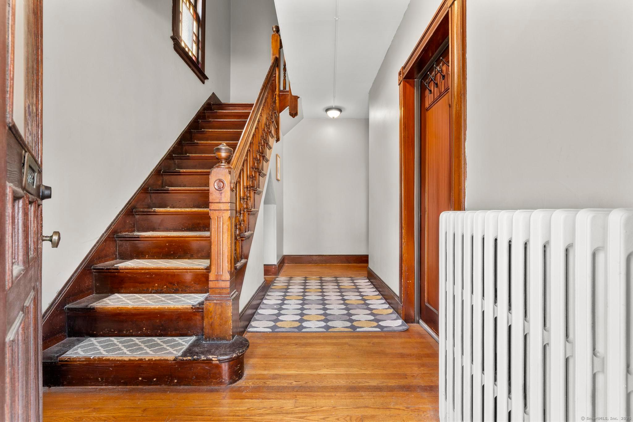New Haven, Connecticut, 06511, United States, 5 Bedrooms Bedrooms, ,3 BathroomsBathrooms,Residential,For Sale,1930544