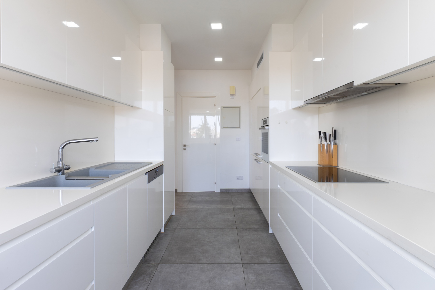  Renovated 3 Bedroom Apartment in Germasogeia, Limassol - 物件實景
