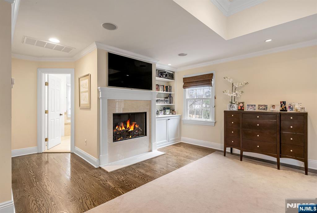 Tenafly, New Jersey, 07670, United States, 6 Bedrooms Bedrooms, ,5 BathroomsBathrooms,Residential,For Sale,1743574
