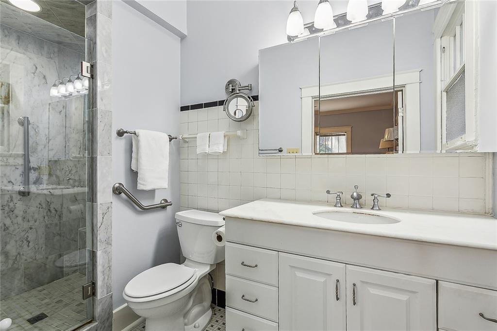 New Orleans, Louisiana, 70118, United States, 6 Bedrooms Bedrooms, ,4 BathroomsBathrooms,Residential,For Sale,1821209