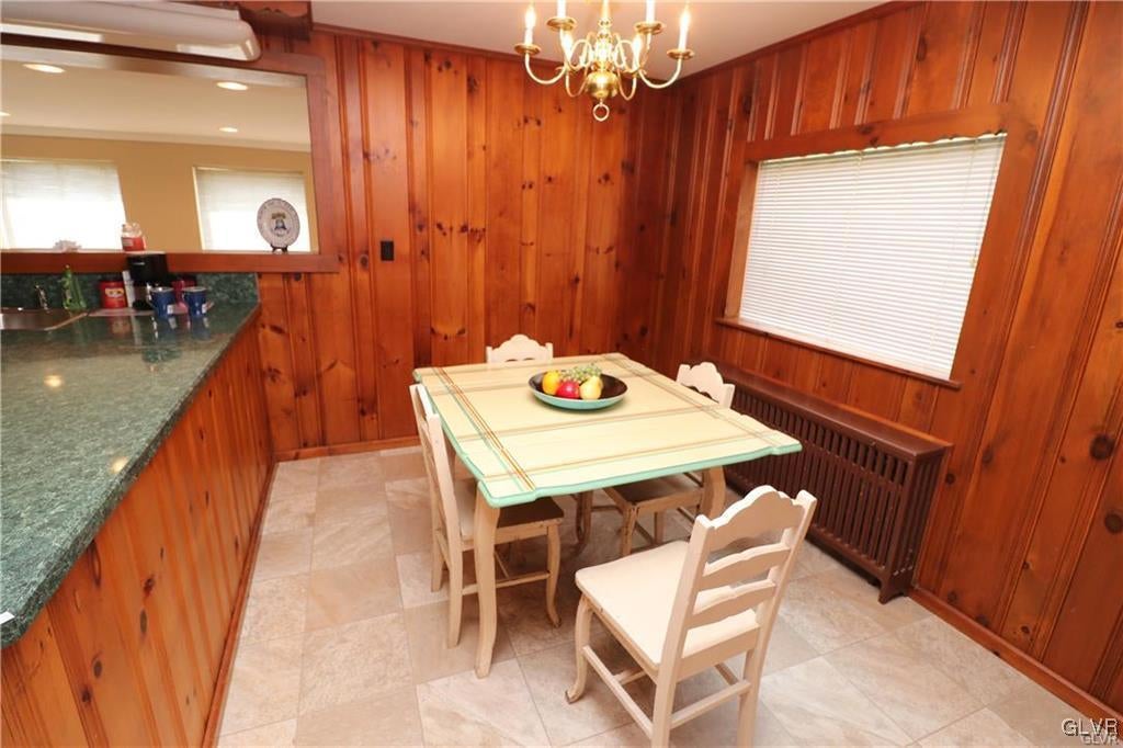 Whitehall Twp, Pennsylvania, 18052, United States, 6 Bedrooms Bedrooms, ,4 BathroomsBathrooms,Residential,For Sale,1931733