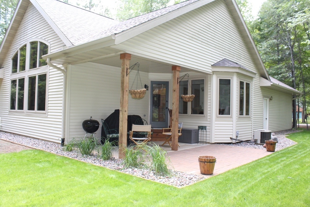 Minocqua, Wisconsin, 54548, United States, 3 Bedrooms Bedrooms, ,2 BathroomsBathrooms,Residential,For Sale,1984863