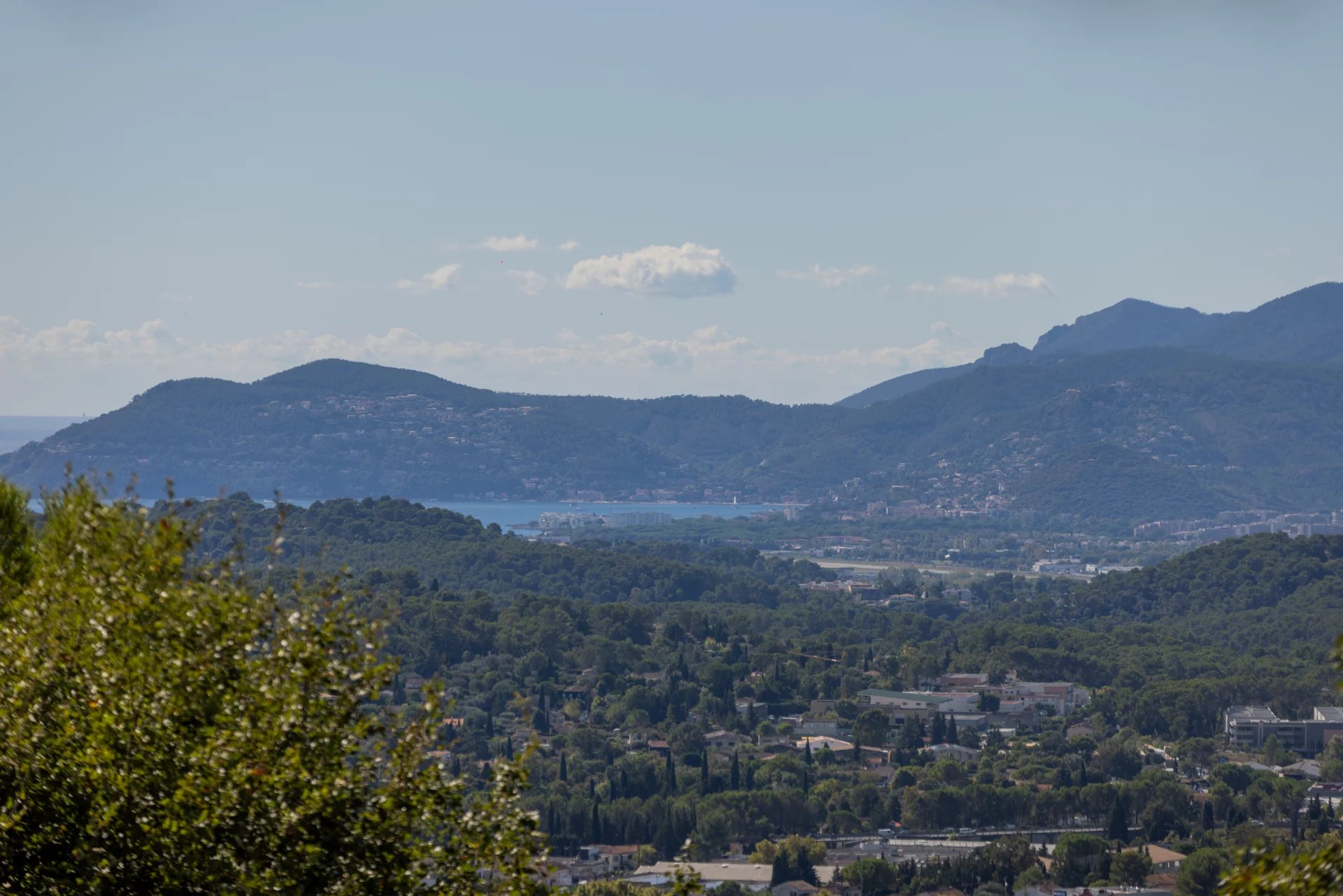 Mougins, Provence-Alpes-Côte d’Azur, 06250, FR, 6 Bedrooms Bedrooms, ,4 BathroomsBathrooms,Residential,For Sale,1987757