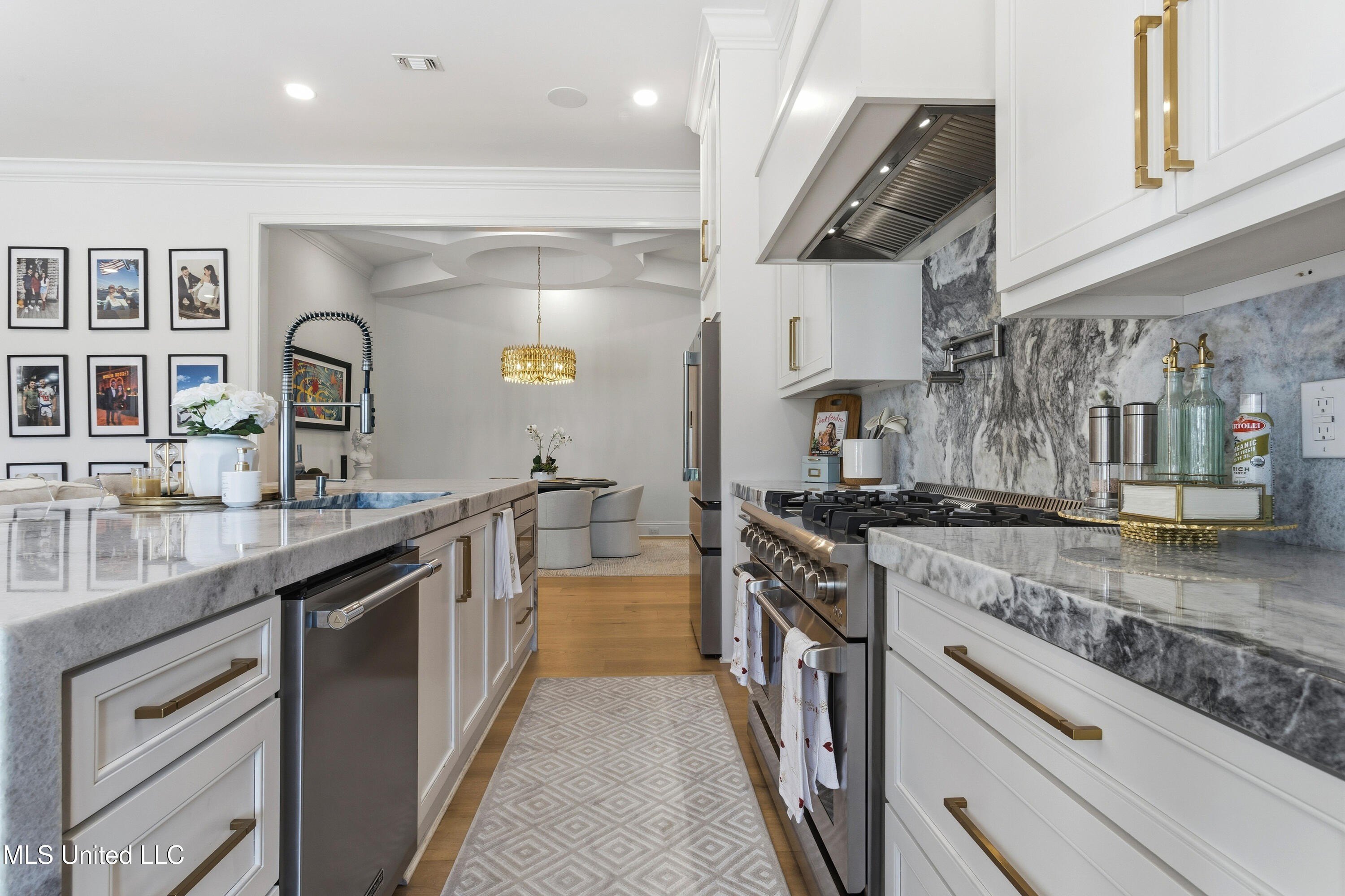 Biloxi, Mississippi, 39532, United States, 4 Bedrooms Bedrooms, ,4 BathroomsBathrooms,Residential,For Sale,1990750