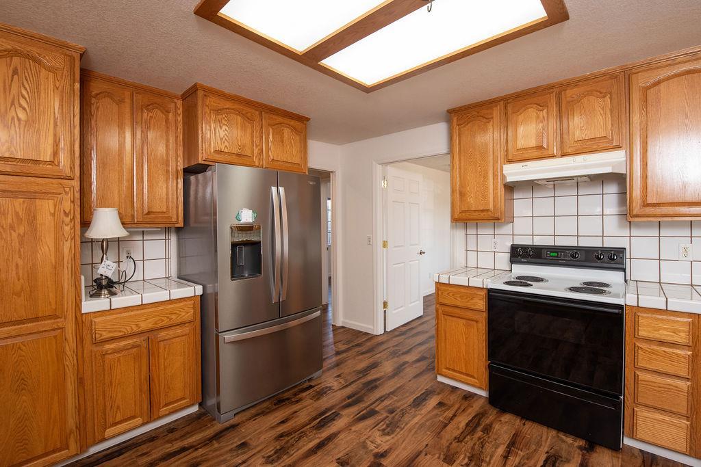 Oakdale, California, 95361, United States, 2 Bedrooms Bedrooms, ,3 BathroomsBathrooms,Residential,For Sale,1978297