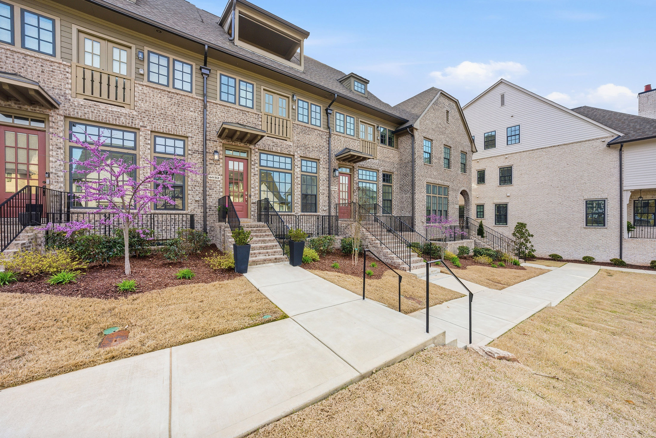  Location, Livability and Thoughtful Upgrades in a One-of-a-Kind Setting - 物件實景