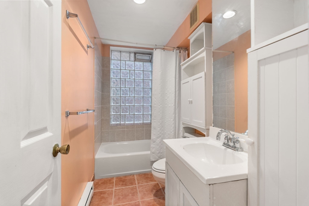 Boston, Massachusetts, 02113, United States, 1 Bedroom Bedrooms, ,1 BathroomBathrooms,Residential,For Sale,1890187