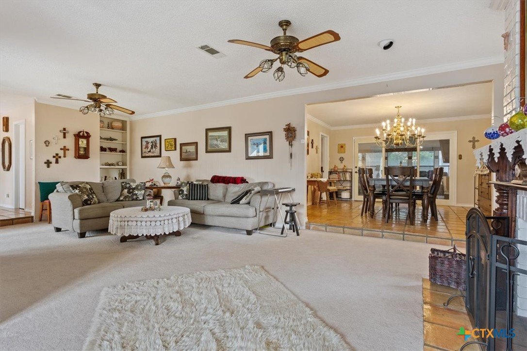 Salado, Texas, 76571, United States, 3 Bedrooms Bedrooms, ,3 BathroomsBathrooms,Residential,For Sale,1976351