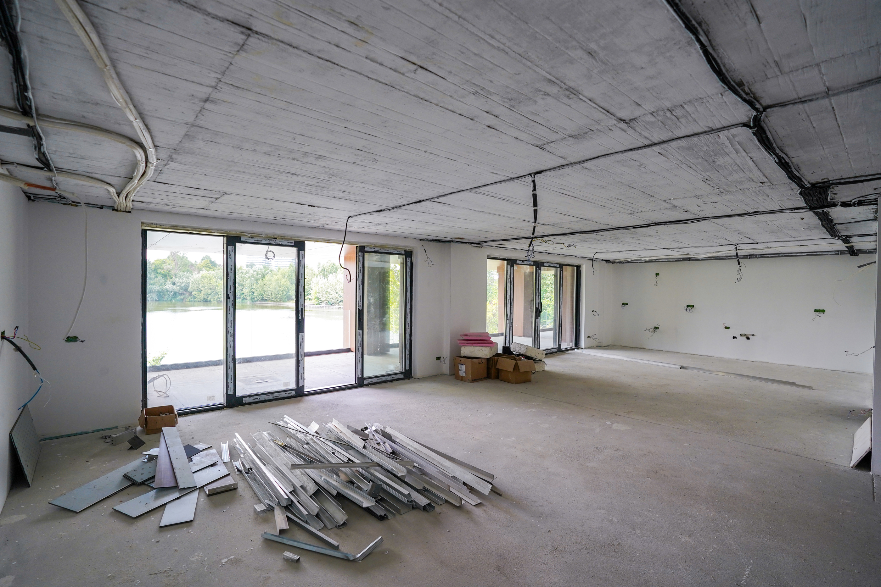  Seven-Room Waterfront Apartment Directly at Lake Level on Lake Floreasca - 物件實景