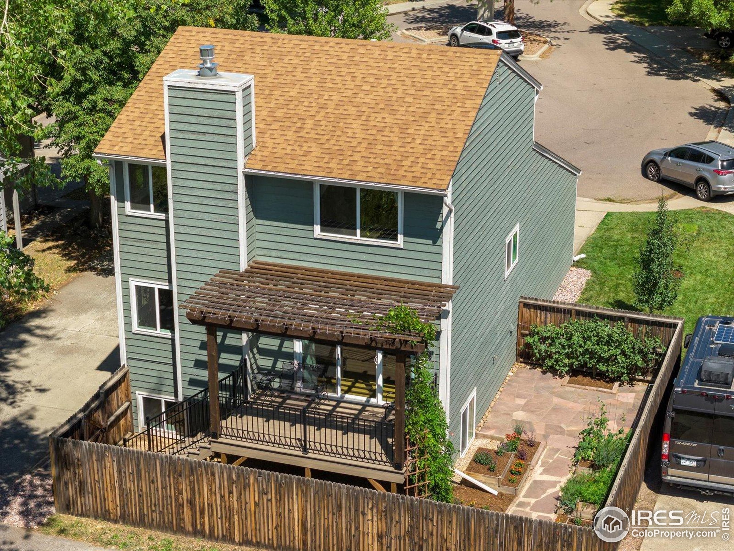Boulder, Colorado, 80303, United States, 3 Bedrooms Bedrooms, ,2 BathroomsBathrooms,Residential,For Sale,1926436