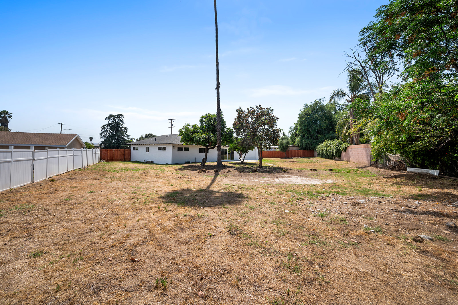 Rialto, California, 92376, United States, 4 Bedrooms Bedrooms, ,2 BathroomsBathrooms,Residential,For Sale,1878686