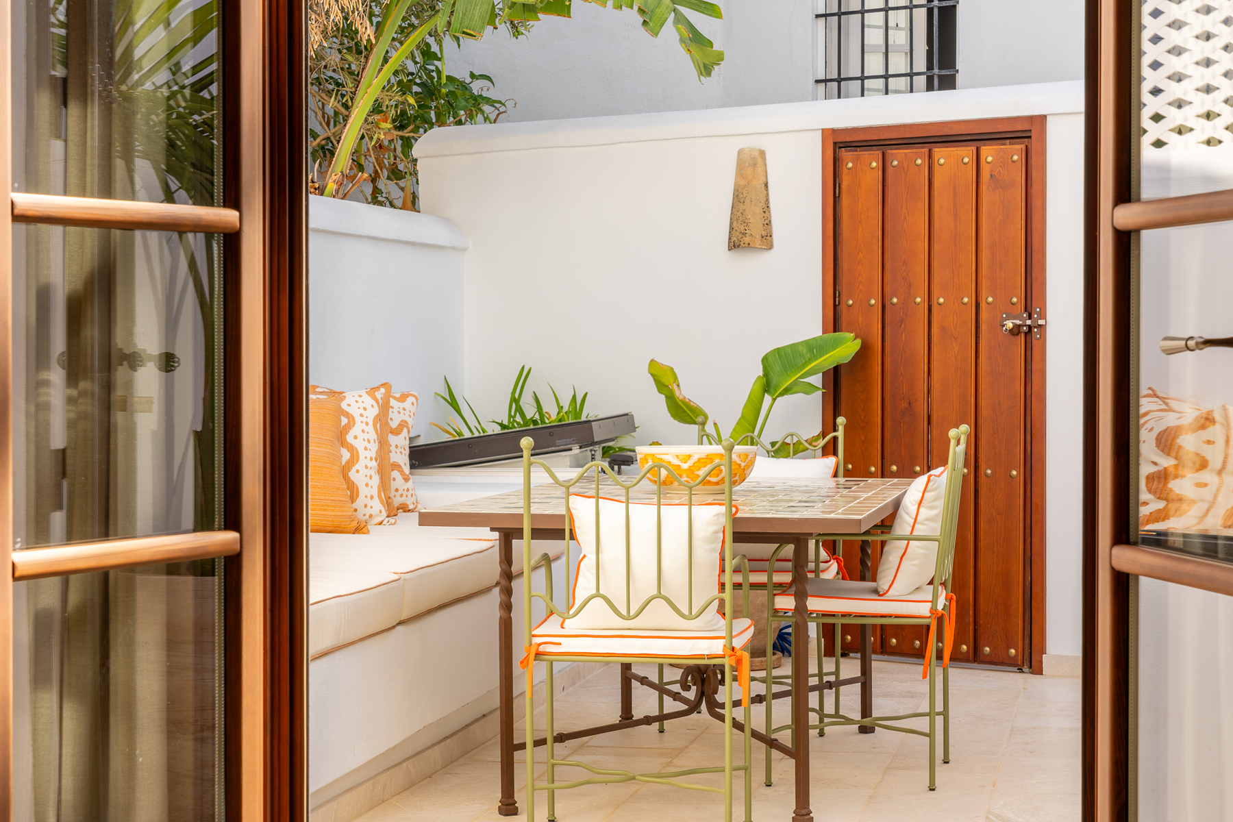  Artisan Masterpiece in an Exclusive Golden Mile Community - 物件實景