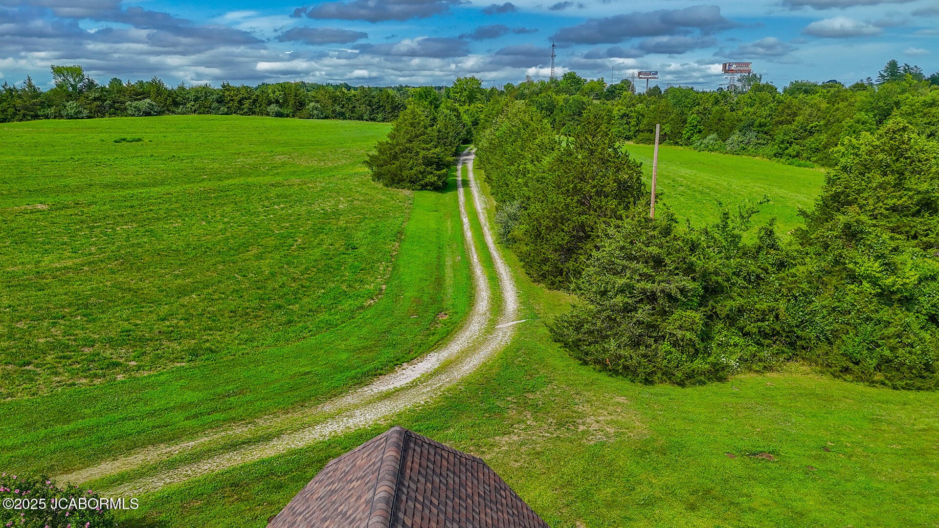New Bloomfield, Missouri, 65063, United States, 3 Bedrooms Bedrooms, ,2 BathroomsBathrooms,Residential,For Sale,1978608