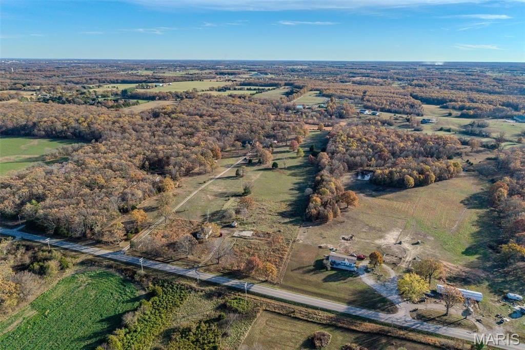 Lebanon, Missouri, 65536, United States, 4 Bedrooms Bedrooms, ,4 BathroomsBathrooms,Residential,For Sale,1976703