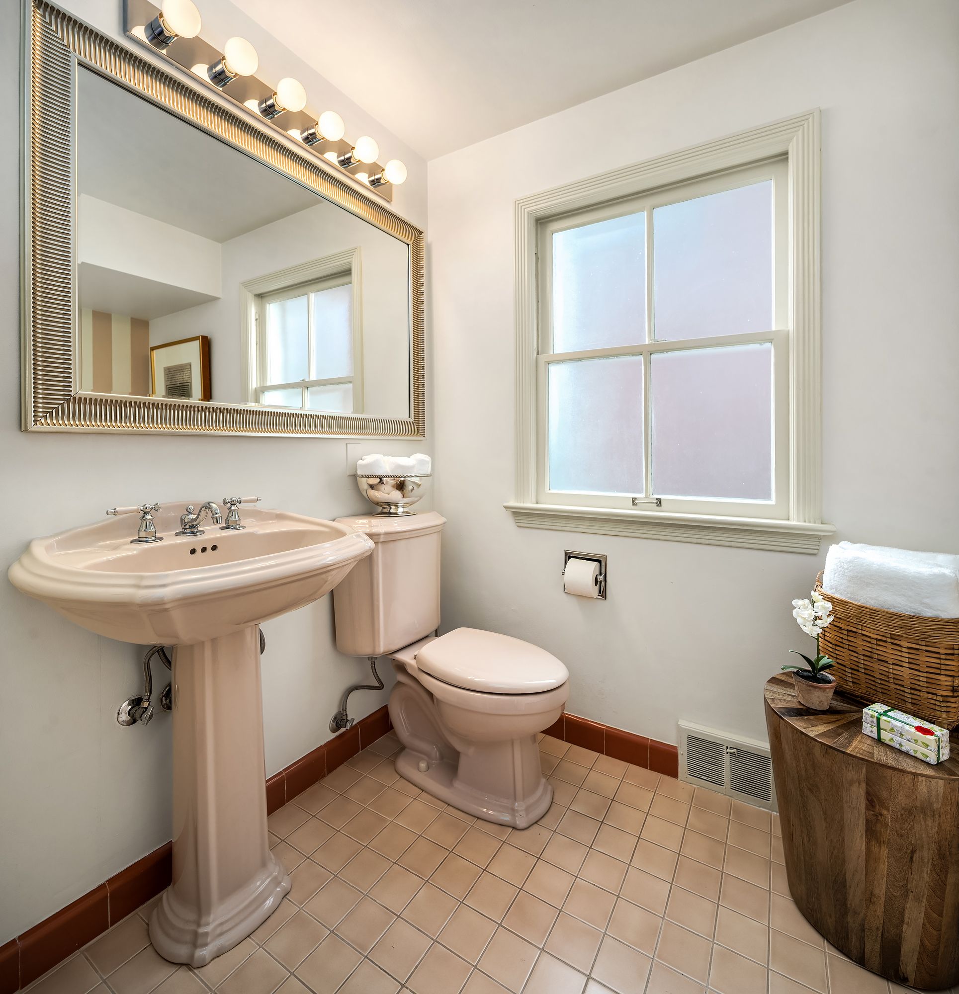  4206 W Glenmont Lane, Seattle, WA 98199 - 物件實景