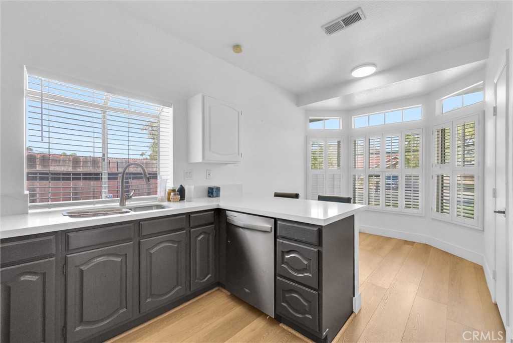 Moreno Valley, California, 92557, United States, 3 Bedrooms Bedrooms, ,2 BathroomsBathrooms,Residential,For Sale,1978682