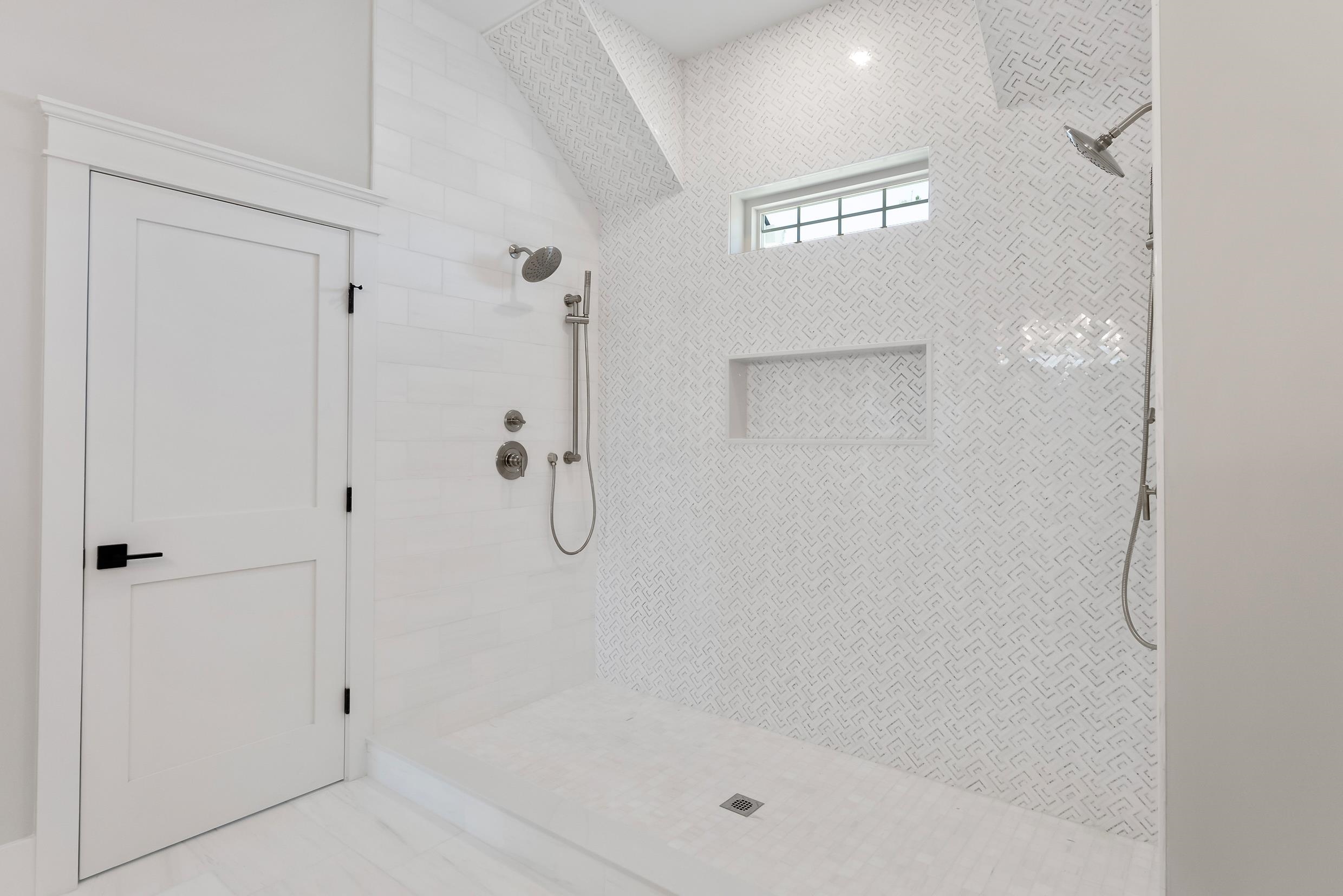 North Wildwood, New Jersey, 08260, United States, 5 Bedrooms Bedrooms, ,4 BathroomsBathrooms,Residential,For Sale,1977306